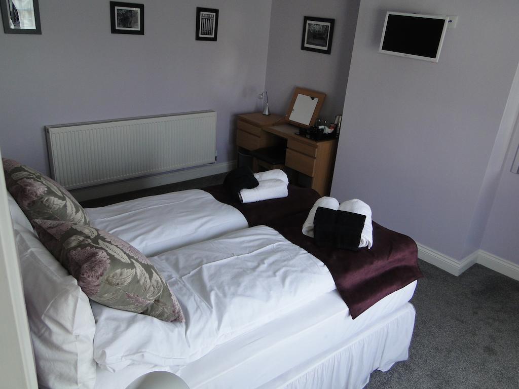 The Maypole At Wellow Ollerton Room photo